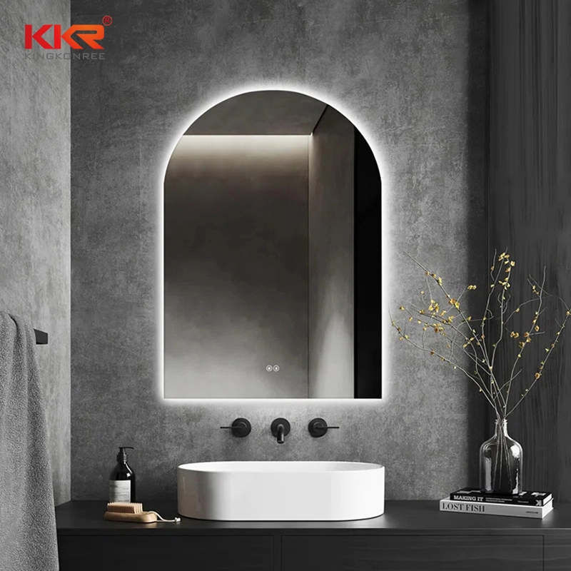 Gebogen led -verlichte spiegel voor moderne badkamer 1