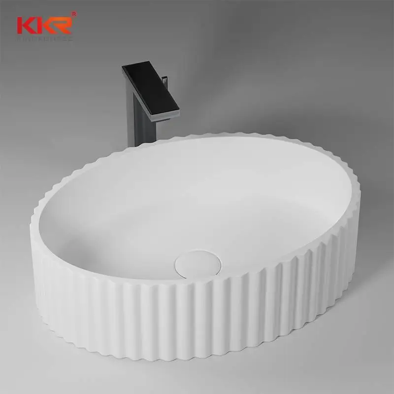 Lavabo da appoggio ovale da bagno moderno con design Wave all'esterno KKR-1169 1