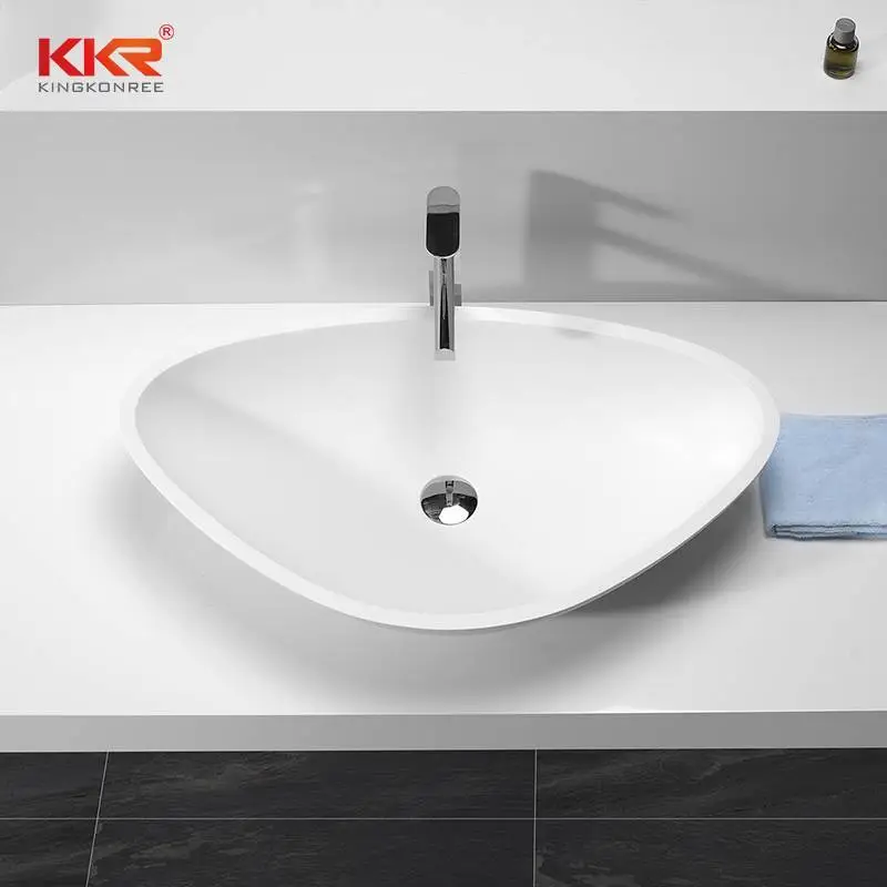 Bacia de lavagem de superfície sólida acrílica de mármore branco em forma de triângulo KKR-1503 1